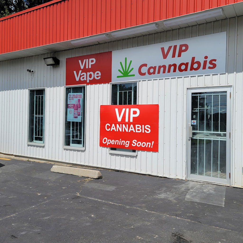 VIP Cannabis Co. Petersburg | 1656 Snyders Rd E Unit B, Petersburg, ON N0B 2H0, Canada | Phone: (519) 904-2741