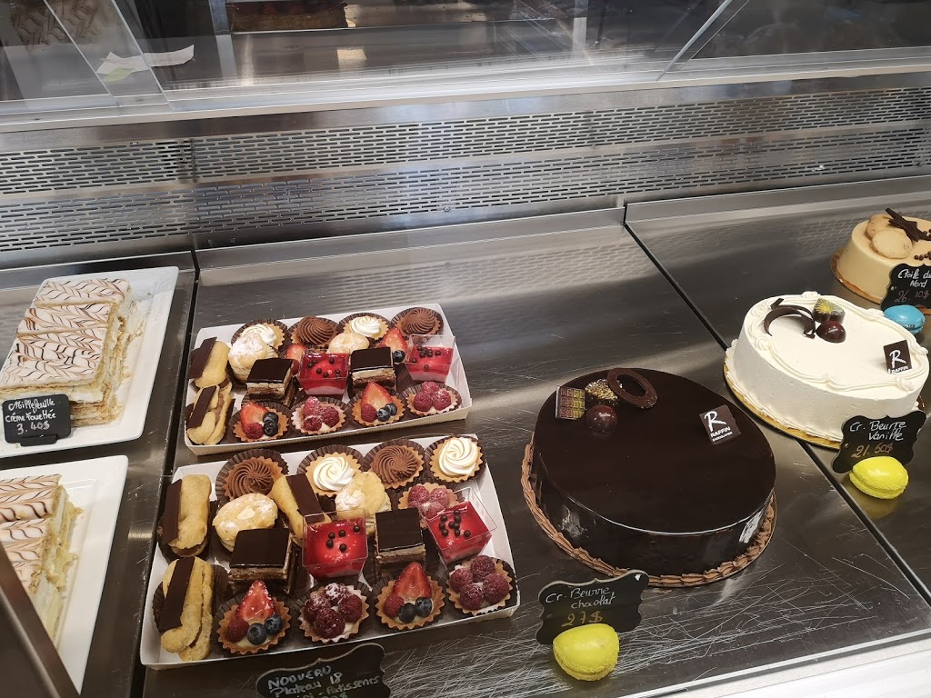 Patisserie Chocolaterie Raffin | 5120 Boulevard des Laurentides, Laval, QC H7K 2J5, Canada | Phone: (450) 622-8636