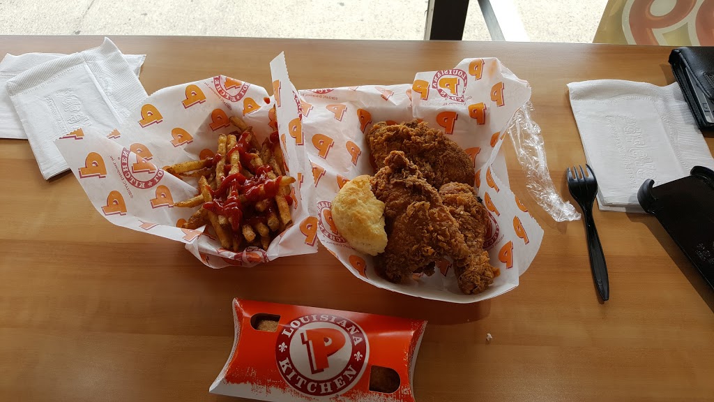 Popeyes Louisiana Kitchen | 180 Sandalwood Pkwy E, Brampton, ON L6Z 4N5, Canada | Phone: (905) 495-7575