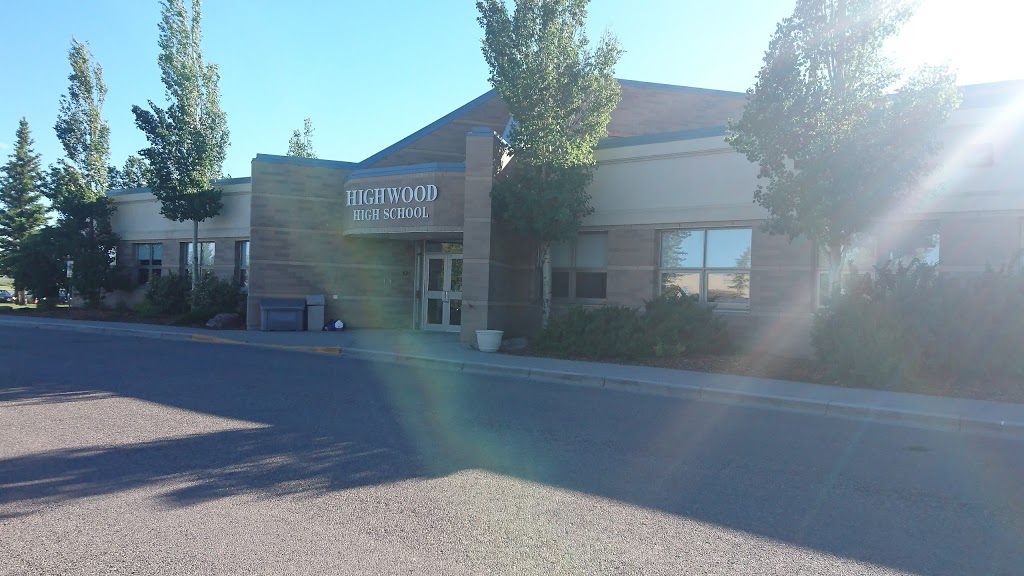 École Secondaire Highwood High School | 1401 10 St SE, High River, AB T1V 1S1, Canada | Phone: (403) 652-5500