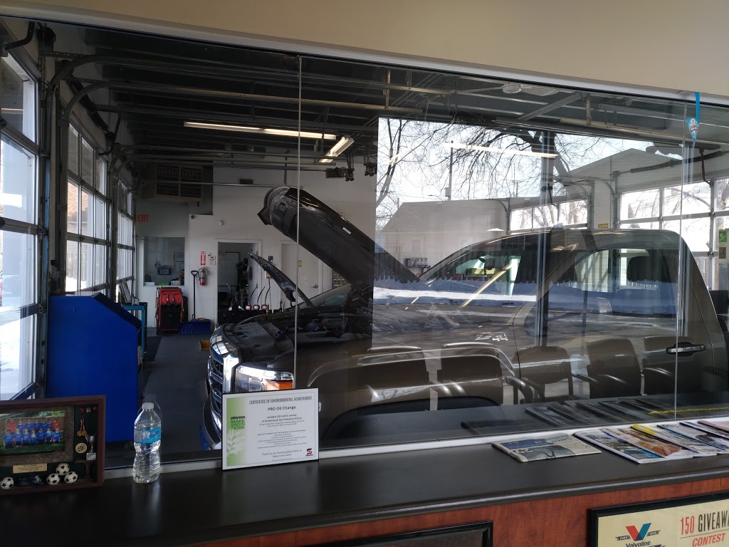 Take 5 Oil Change | 266 Niagara St, St. Catharines, ON L2M 4V7, Canada | Phone: (289) 273-0052