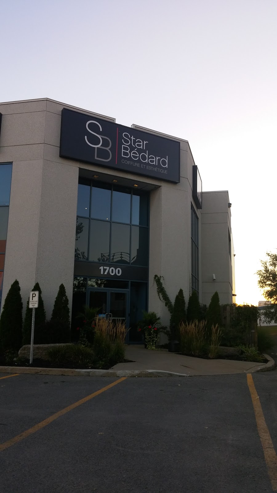 Beauté Star | 1700 Rue Fleetwood, Laval, QC H7N 0C6, Canada | Phone: (450) 967-7827