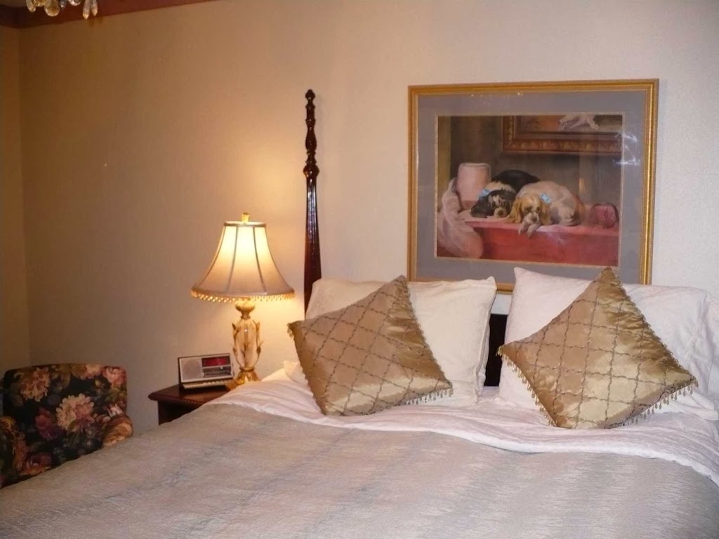 Markham House Bed & Breakfast | 1775 Connie Rd, Sooke, BC V9Z 1C8, Canada | Phone: (250) 642-7542