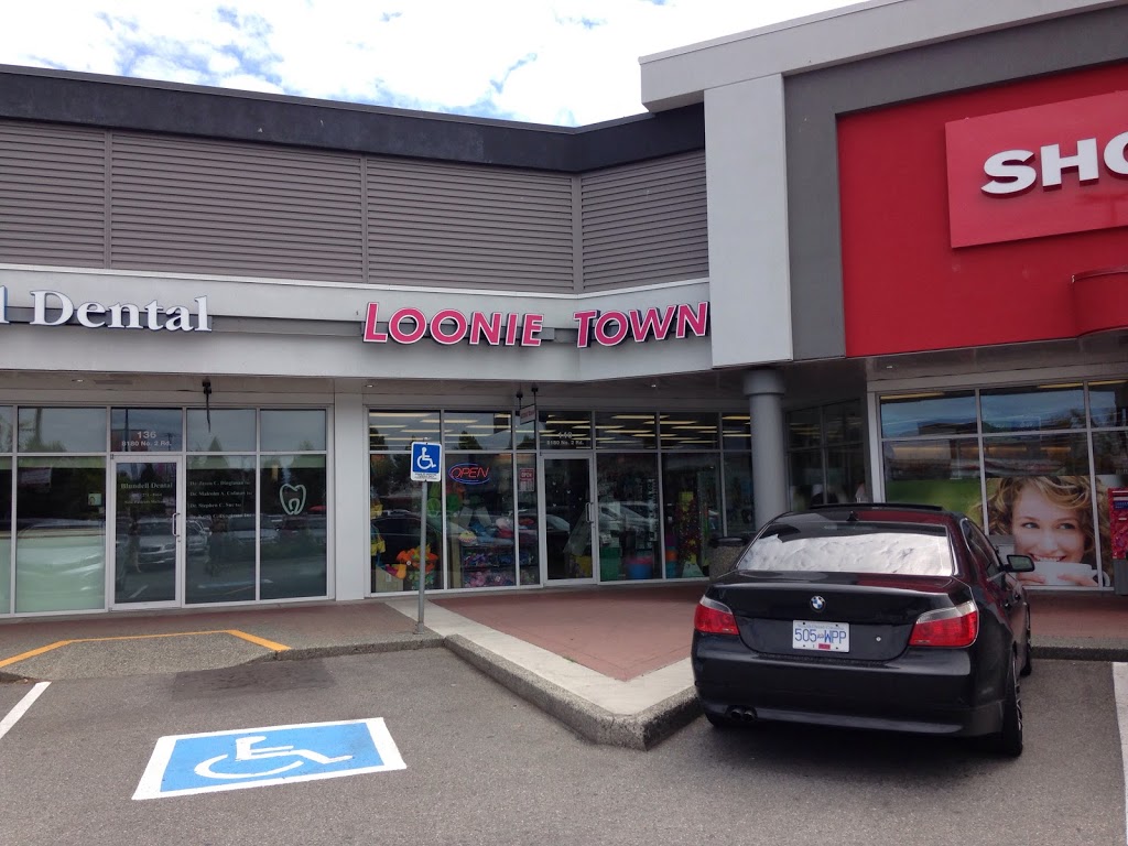 Loonie Town | 8180 No 2 Rd, Richmond, BC V7C 5K1, Canada | Phone: (604) 448-1989
