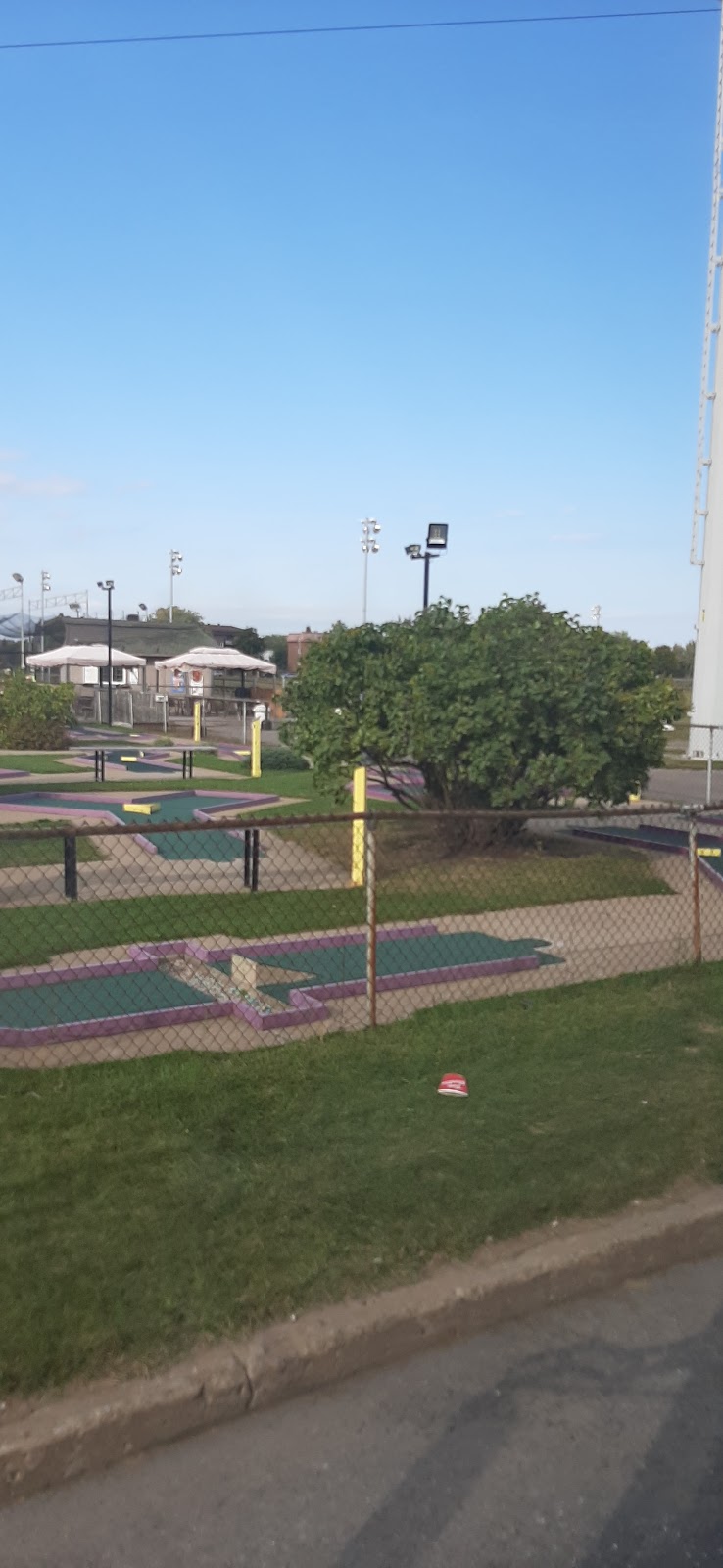 Mini-Golf de la Plaza | 6410 Av. de la Plaza, Sorel-Tracy, QC J3R 4L7, Canada | Phone: (450) 742-3302