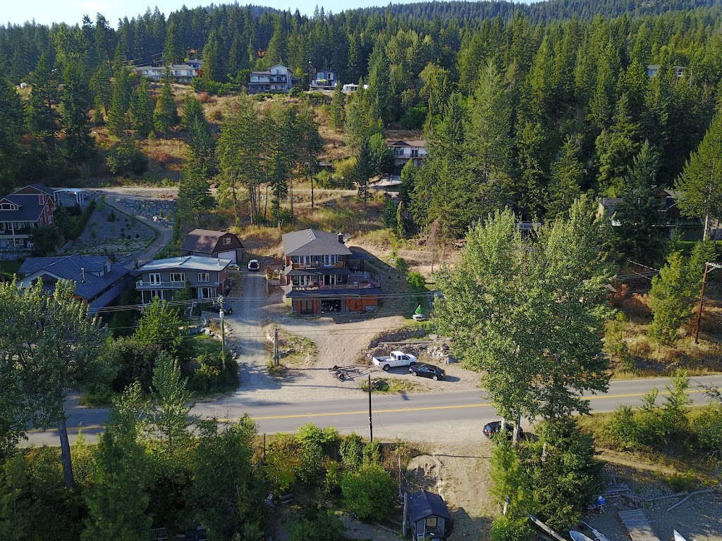 Sunny Shuswap Cabin Rentals | 7569 Golden Spur Trail, Anglemont, BC V0E 1A0, Canada | Phone: (250) 463-9804