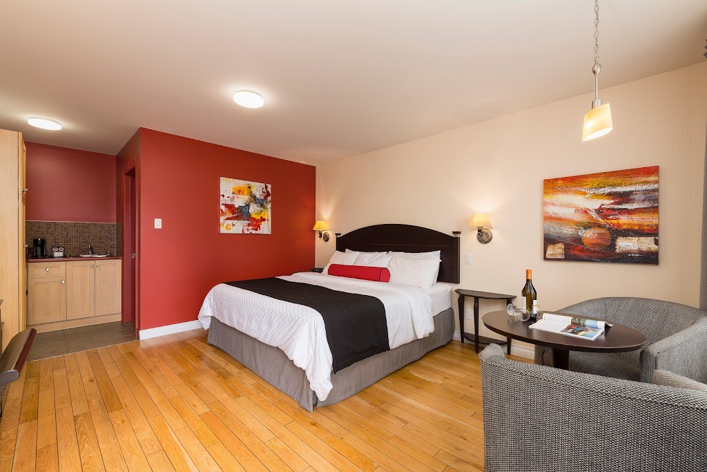 Hôtel-Motel Castel de la Mer | 1125 Rue Richelieu, La Malbaie, QC G5A 2X8, Canada | Phone: (418) 665-7482