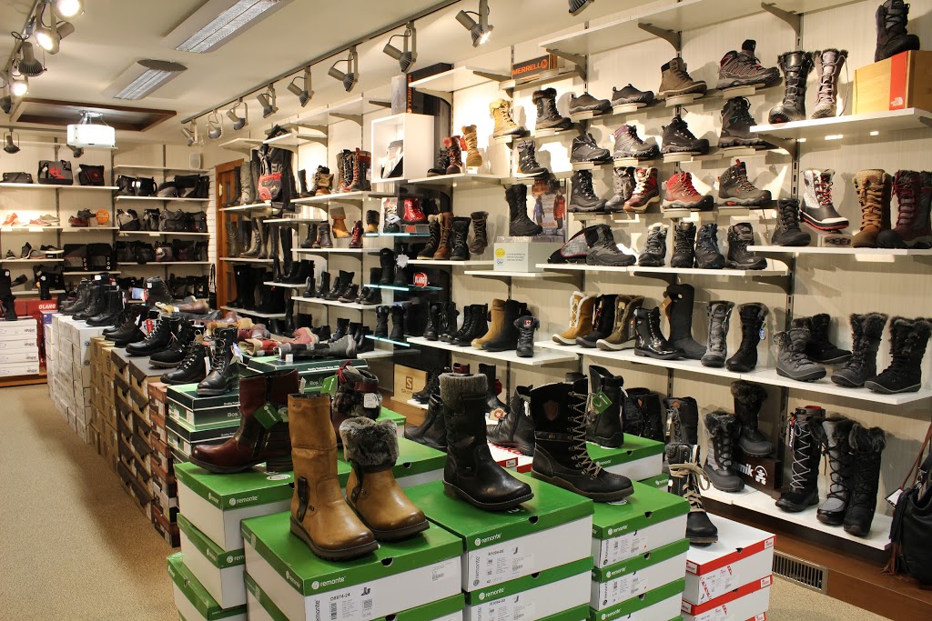 Chaussures Croteau Inc | 2265 Rue Notre Dame O, Victoriaville, QC G6T 2C7, Canada | Phone: (819) 758-8825