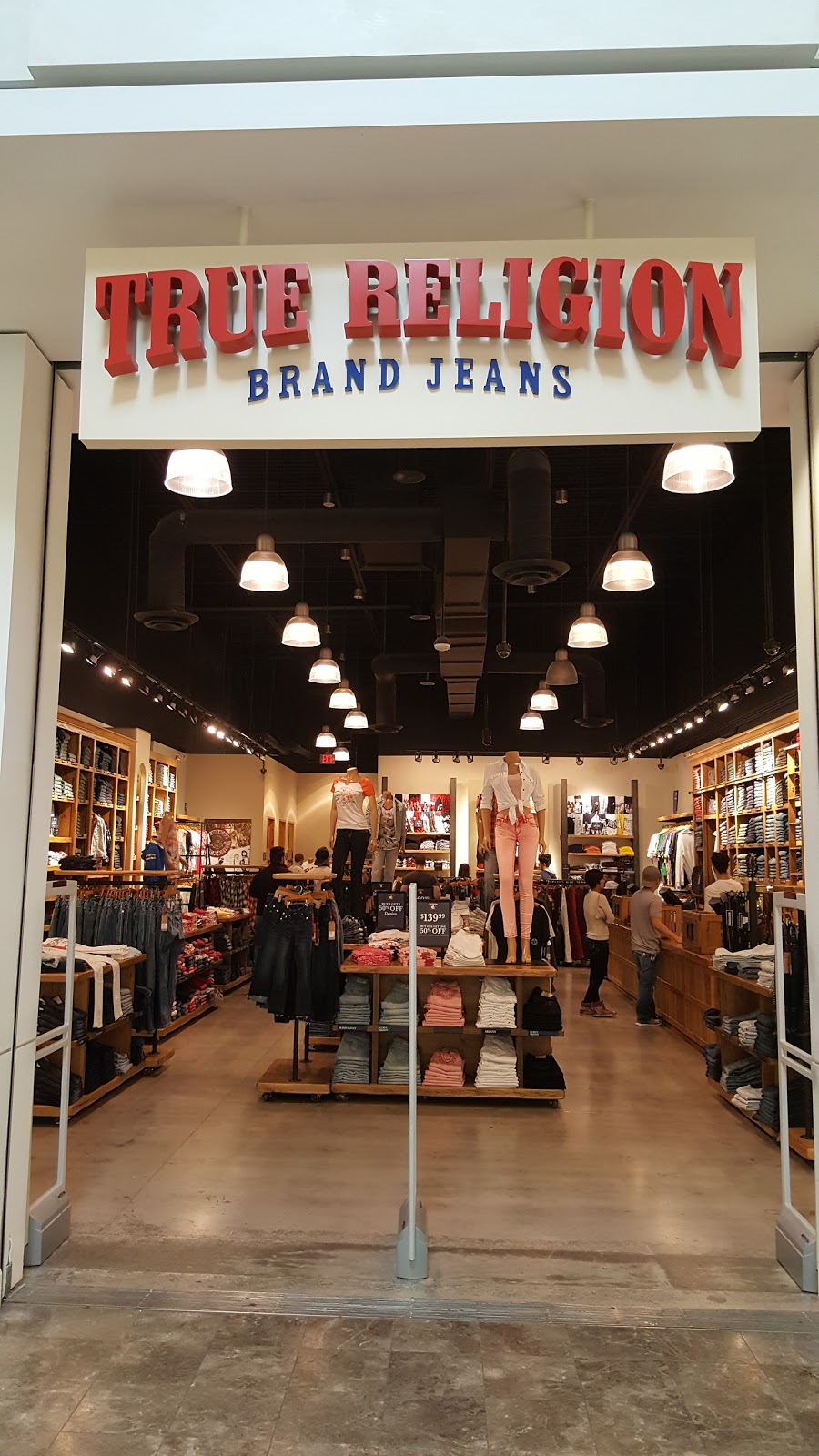 True Religion | 1 Bass Pro Mills Dr #643, Concord, ON L4K 5W4, Canada | Phone: (905) 532-0246