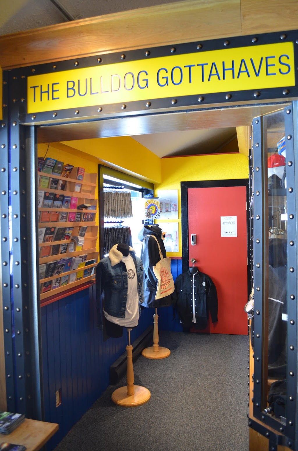 The Bulldog Hotel Silver Star | 142 Main St, Vernon, BC V1B 3M1, Canada | Phone: (250) 542-2459