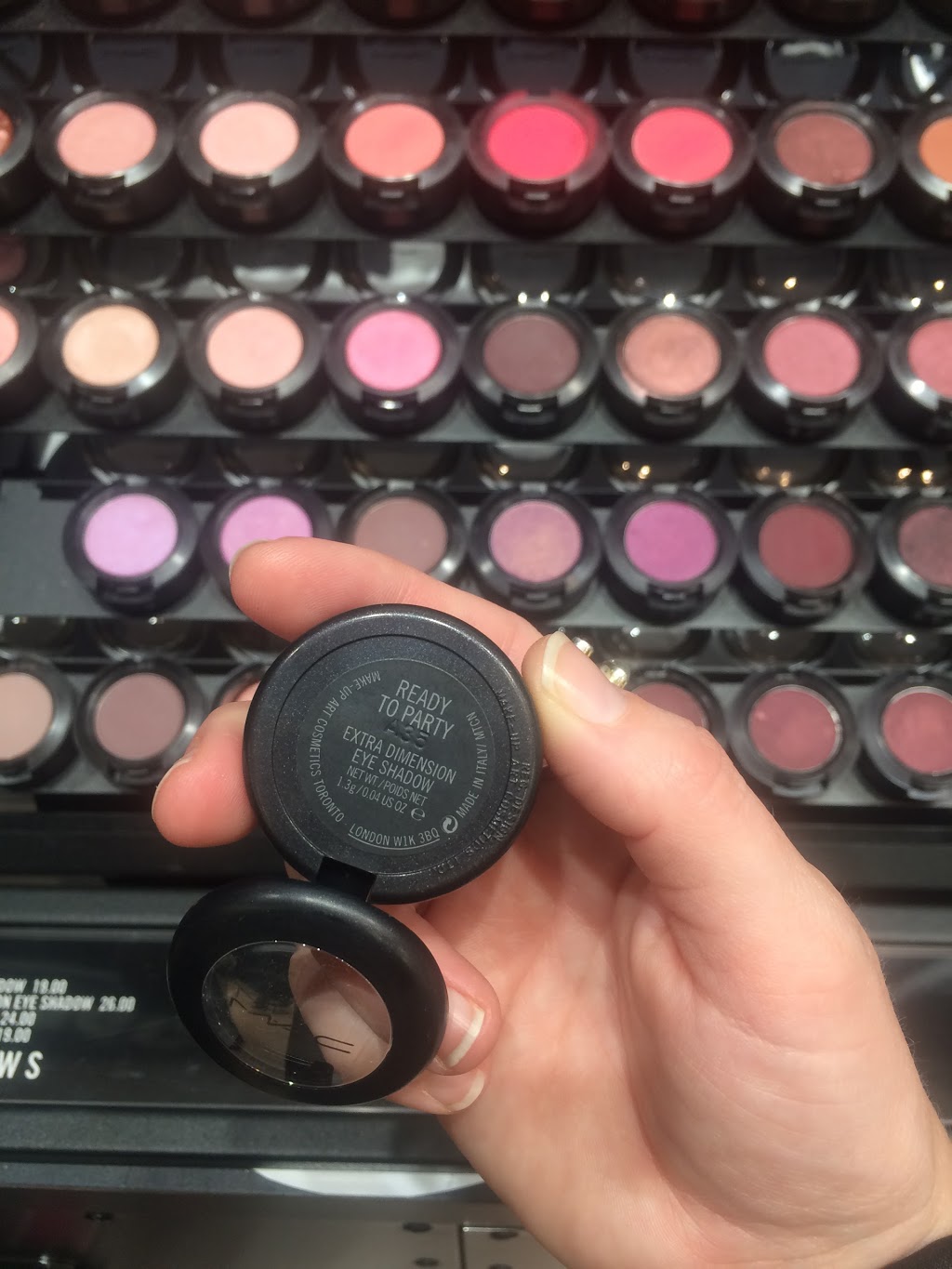 M·A·C Cosmetics - Hudsons Bay | 1800 Sheppard Ave E, North York, ON M2J 5A7, Canada | Phone: (416) 491-9486