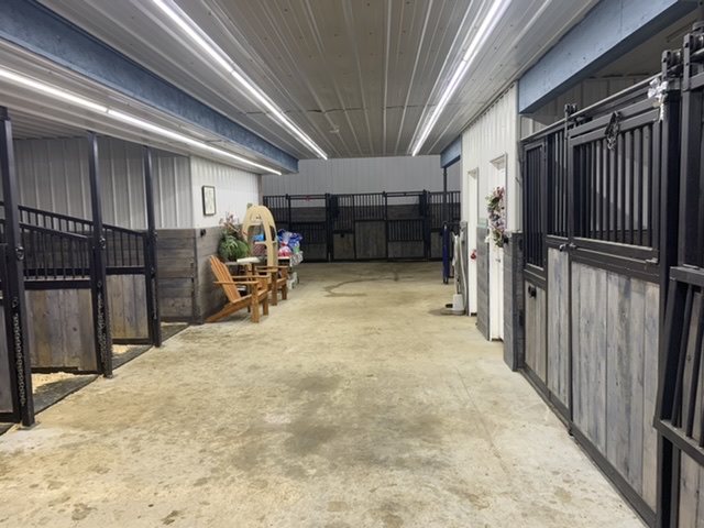 Riverview Stables | 2503 Township Rd 513, Tomahawk, AB T0E 2H0, Canada | Phone: (780) 919-1458