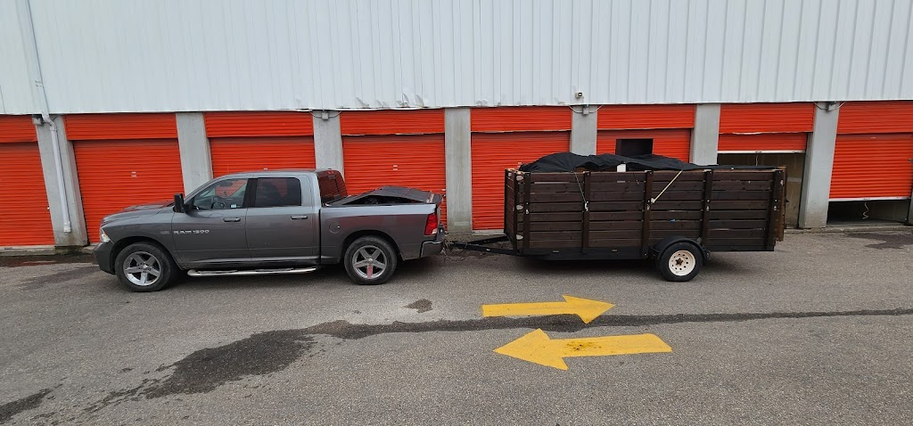 Junk Removal Calgary | 123 Martin Crossing Park NE, Calgary, AB T3J 3N7, Canada | Phone: (403) 483-3971