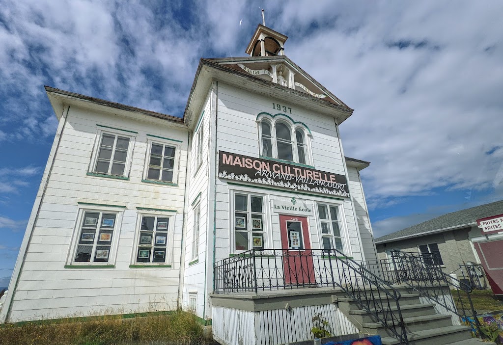 Maison culturelle Armand-Vaillancourt | 143 Rue Principale, Saint-André-de-Kamouraska, QC G0L 2H0, Canada | Phone: (418) 363-0660