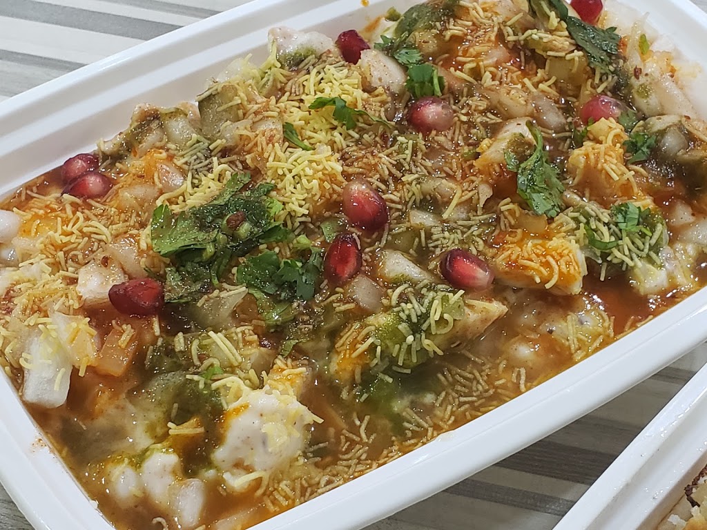 Delhi Chaat | 11-844 51st St, Saskatoon, SK S7K 5C7, Canada | Phone: (306) 978-9894