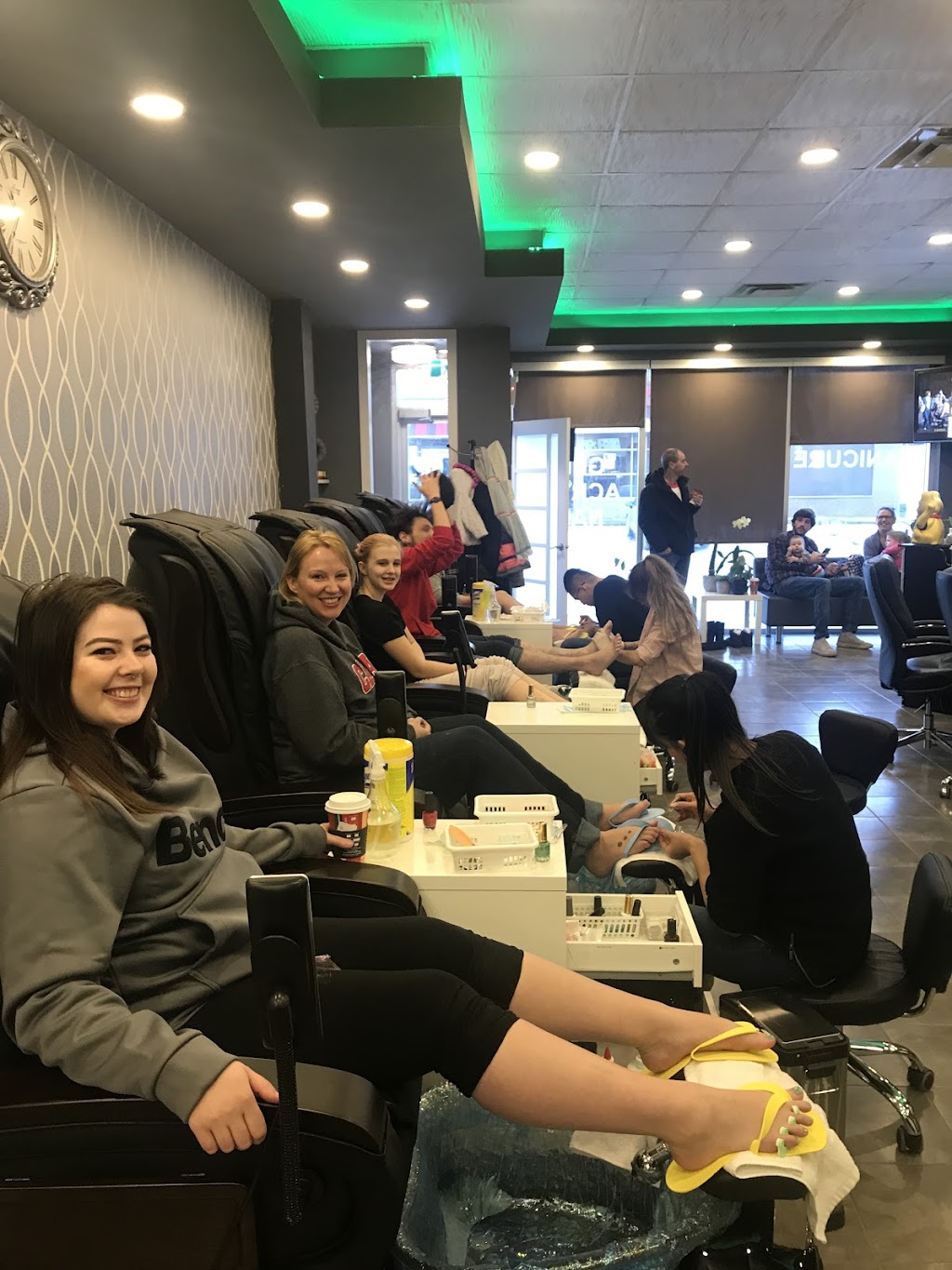 The Nail Place | 664 Wye Rd #150, Sherwood Park, AB T8A 6G3, Canada | Phone: (587) 456-8088