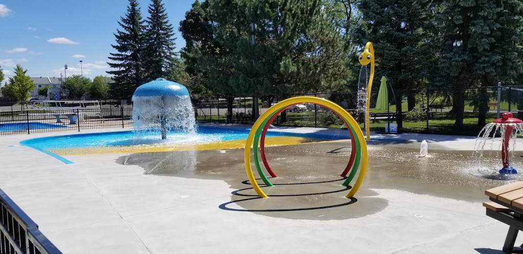 Piscine Des Saules | 100 Rue Saint-Saëns O, Laval, QC H7H 1H9, Canada | Phone: (450) 628-0931