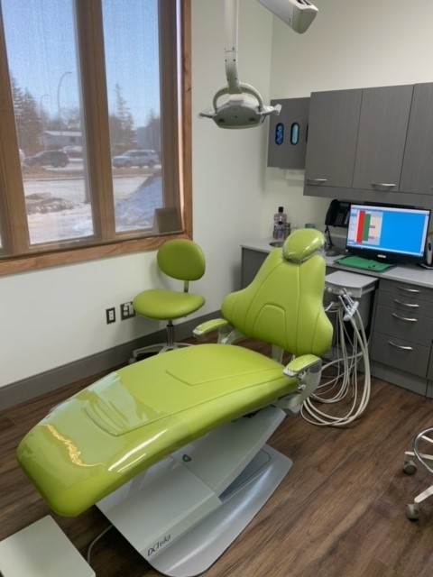 Greenwoods Dental Pembina- Dentist In Winnipeg | 1531 Pembina Hwy, Winnipeg, MB R3T 2E5, Canada | Phone: (204) 221-2221