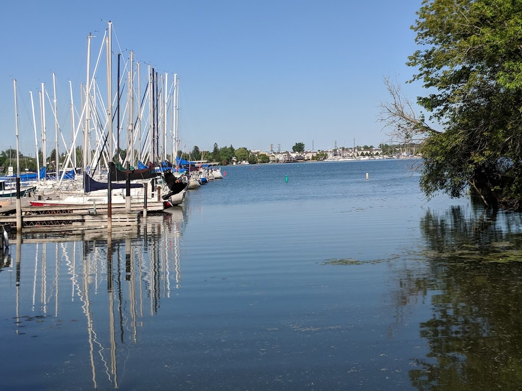 Frenchmans Bay Yacht Club | 635 Breezy Dr, Pickering, ON L1W 2X4, Canada | Phone: (905) 831-7899