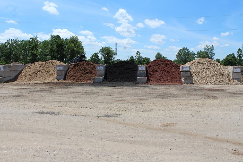 Ruby Farms Topsoil, Mulch & Aggregates | 2080 Huron St, London, ON N5V 5A7, Canada | Phone: (519) 617-2650