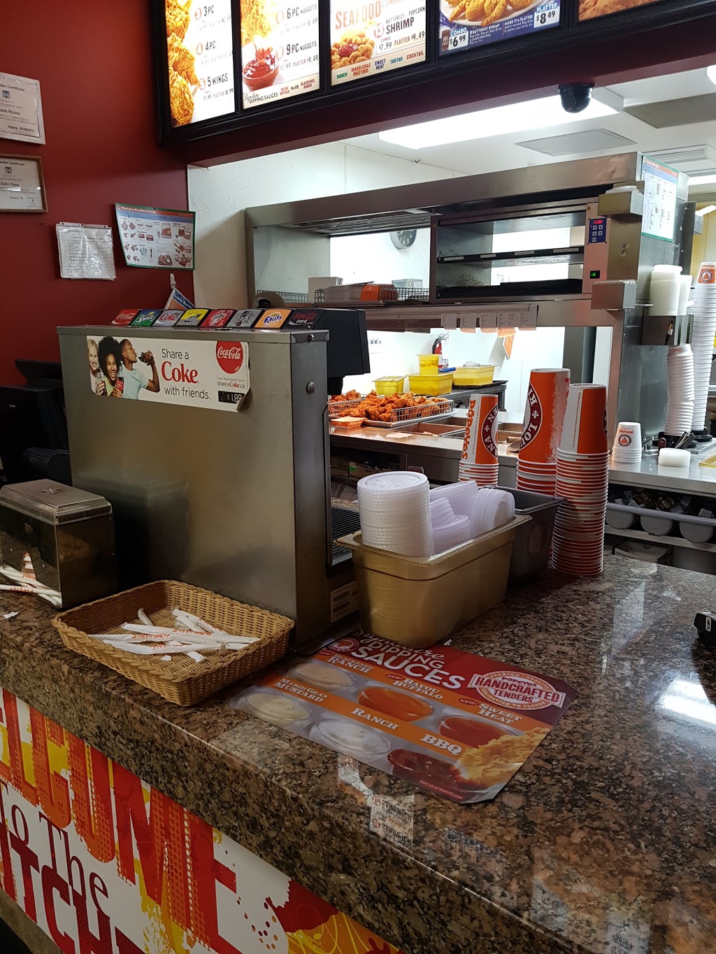 Popeyes Louisiana Kitchen | 550 Fennell Ave E, Hamilton, ON L8V 4S9, Canada | Phone: (905) 383-1111