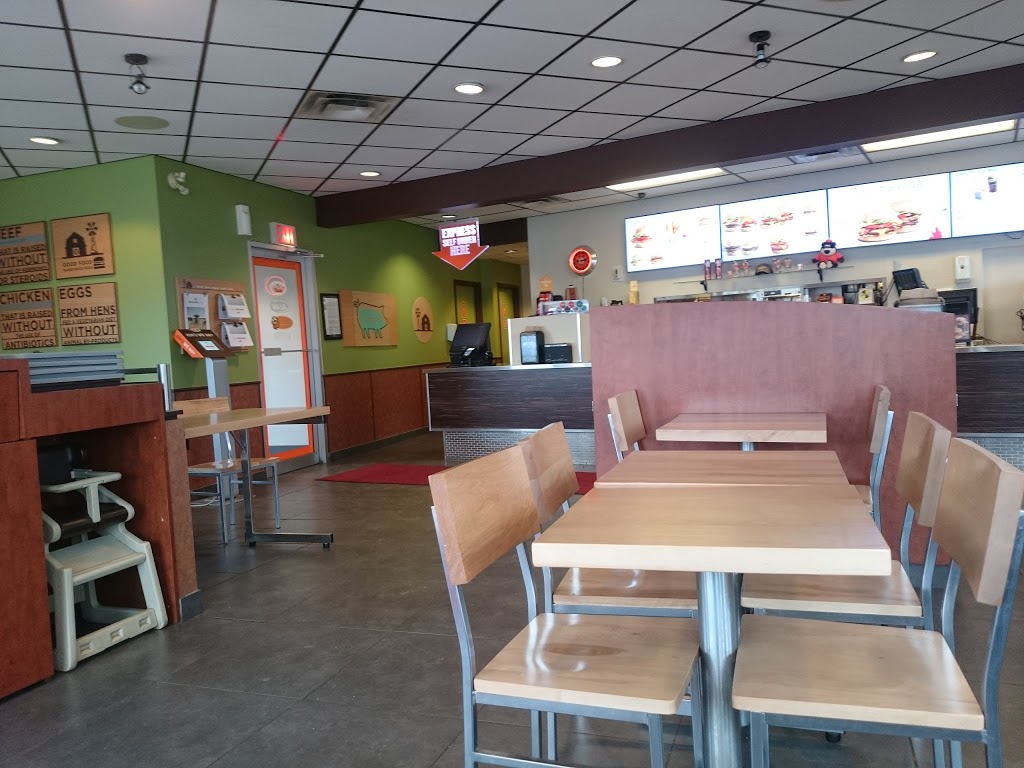 A&W Canada | 4902 50 Ave, Barrhead, AB T7N 1A6, Canada | Phone: (780) 674-7666