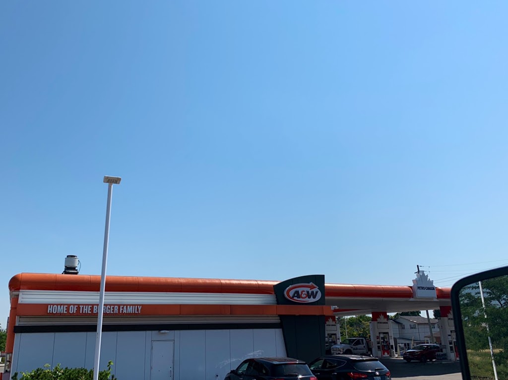 A&W Canada | 235 Steeles Ave E, Milton, ON L9T 1Y2, Canada | Phone: (905) 878-5829