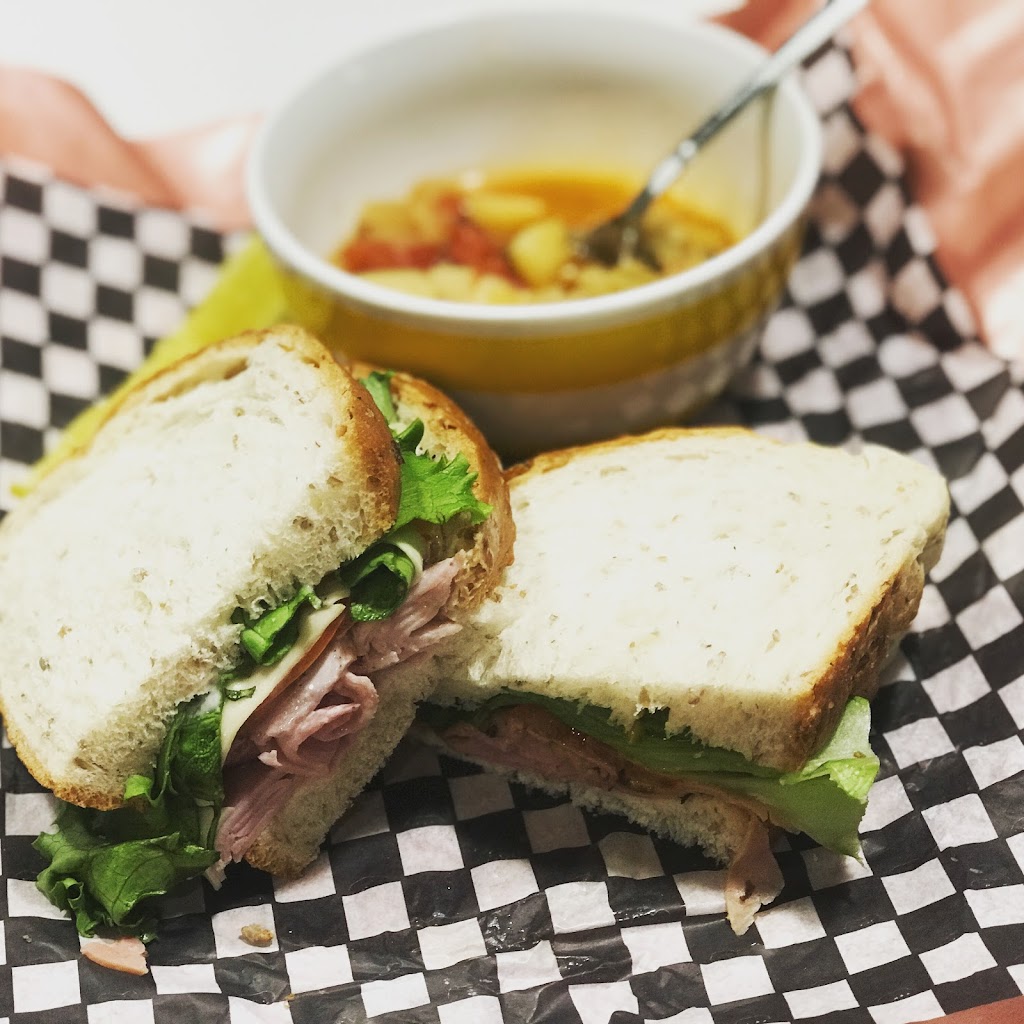 Kings Deli Market & Eatery | 725 Main St, Winkler, MB R6W 4B3, Canada | Phone: (204) 384-0808