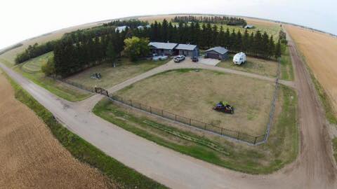 Raptor Fence LTD | AB-44, Westlock, AB T7P 2A8, Canada | Phone: (780) 235-5383