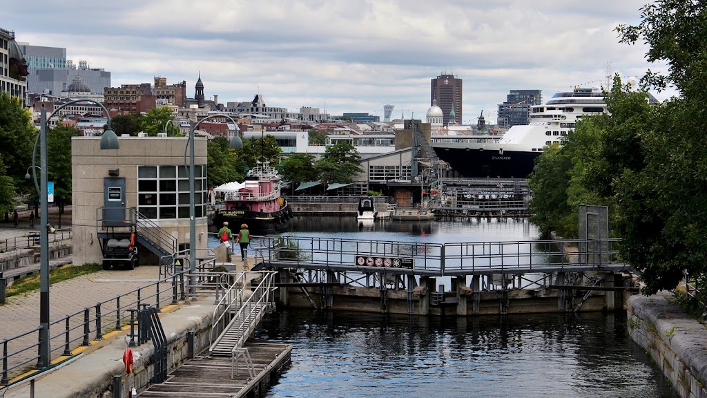 Canal de Lachine - Écluses du Vieux-Montréal | R. de la Commune O, Montréal, QC H3C, Canada | Phone: (888) 774-8888