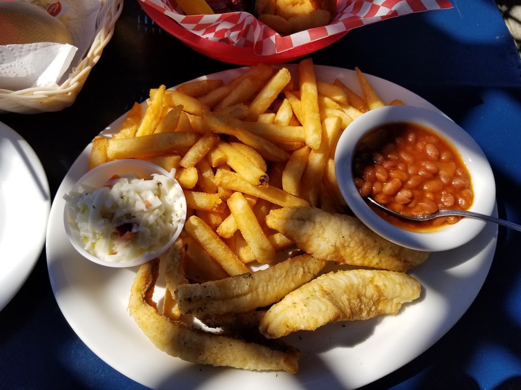 Henrys South Fish Restaurant | 3282 Ogdens Beach Rd, Midland, ON L4R 4K8, Canada | Phone: (705) 528-1919