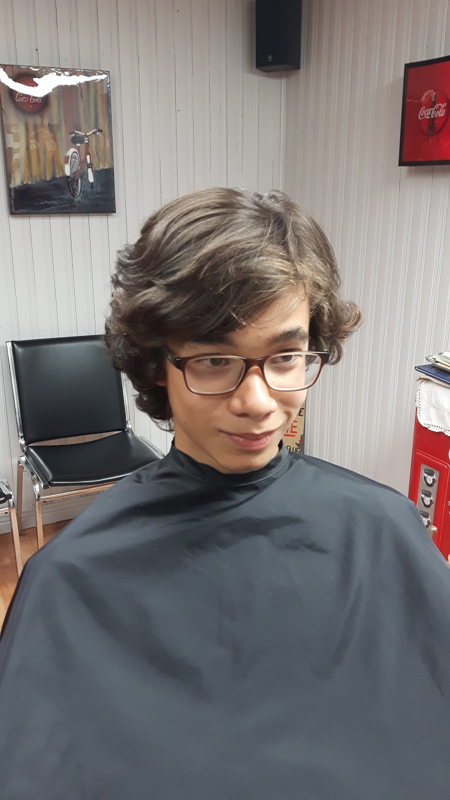 Salon de Coiffure Les Hommes de Cherbourg | 9 Rue Cherbourg, Saint-Paul, QC J0K 3E0, Canada | Phone: (450) 755-6876