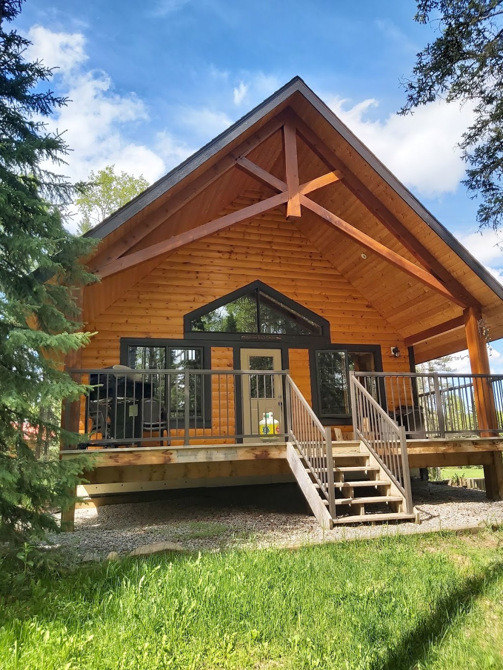 Bearberry Cabins | Clearwater County, AB T0M 1C0, Canada | Phone: (403) 638-4153