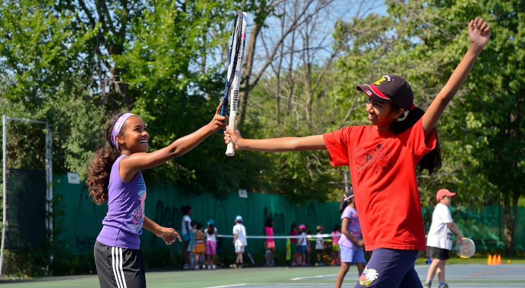 A Love of Tennis | 600 Smyth Rd, Ottawa, ON K1G 2L7, Canada | Phone: (613) 805-1029