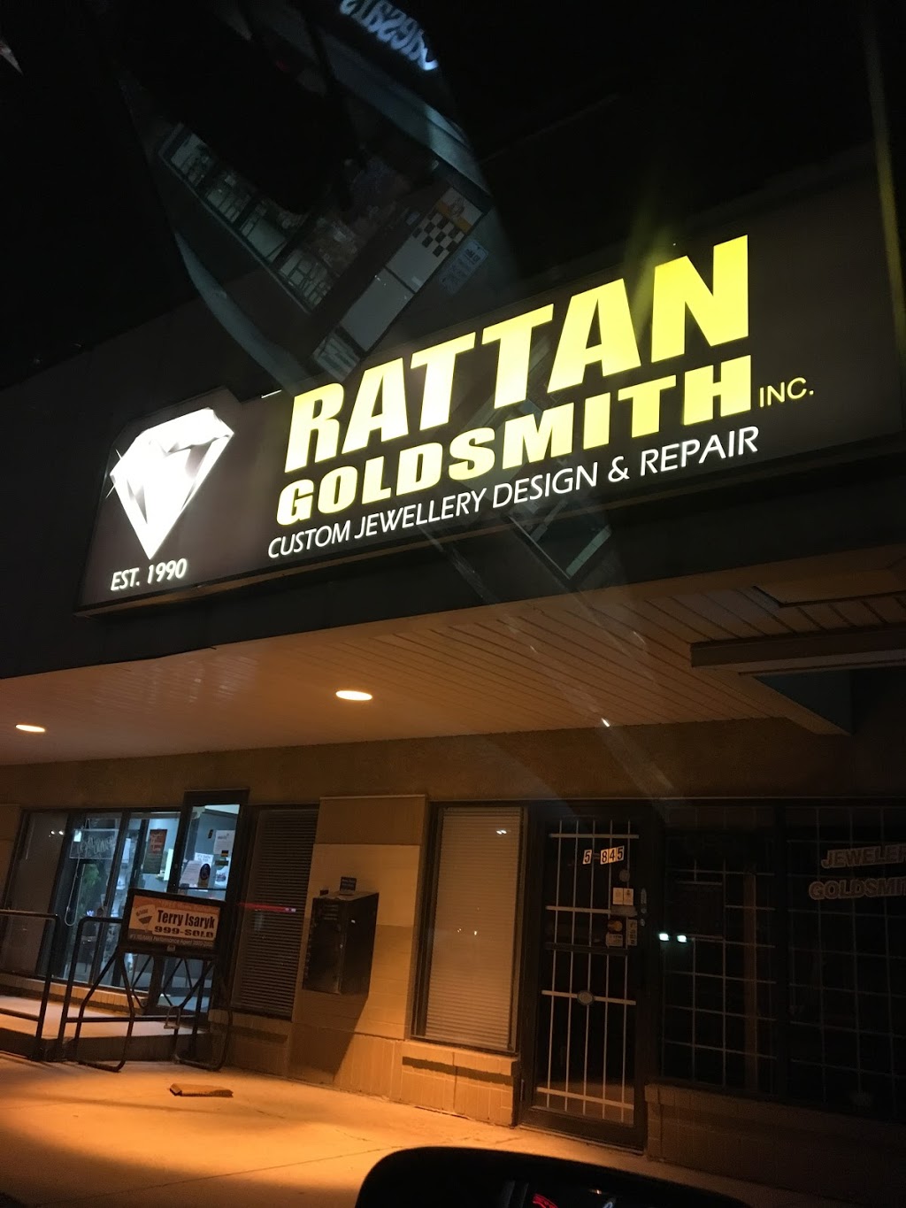 Rattan Goldsmith | 5-845 Dakota St, Winnipeg, MB R2M 5M3, Canada | Phone: (204) 254-4446
