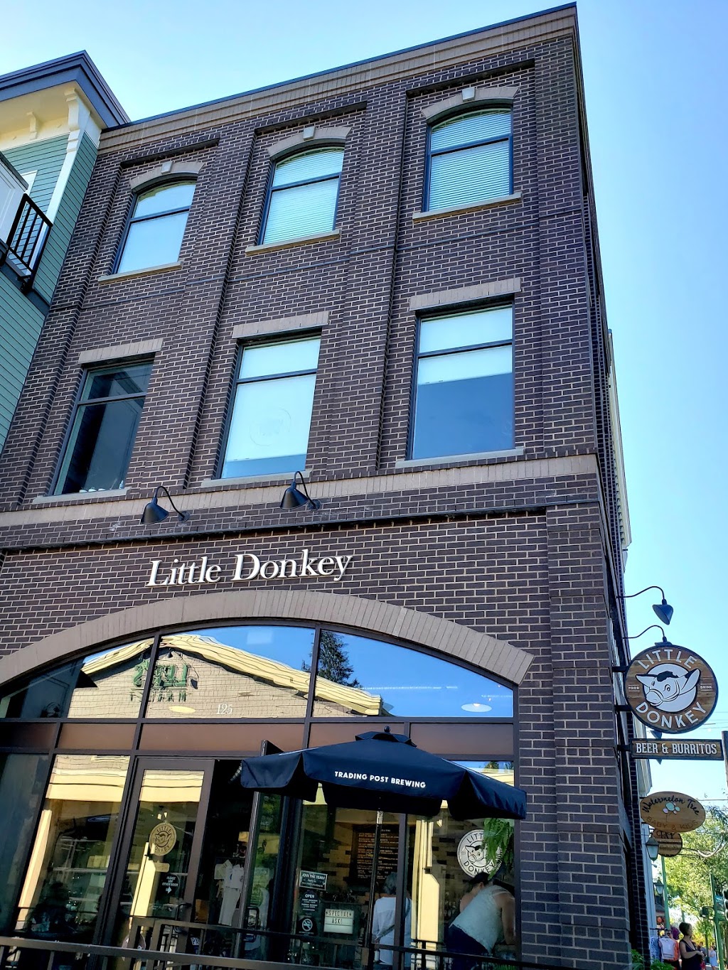 Little Donkey Food & Drink | 9220 Glover Rd #125, Fort Langley, BC V1M 2S1, Canada | Phone: (604) 371-4775