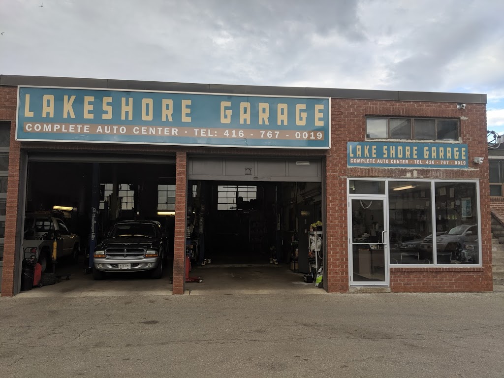 Lakeshore Garage | 2782 Dundas St W, Toronto, ON M6P 1Y3, Canada | Phone: (416) 767-0019