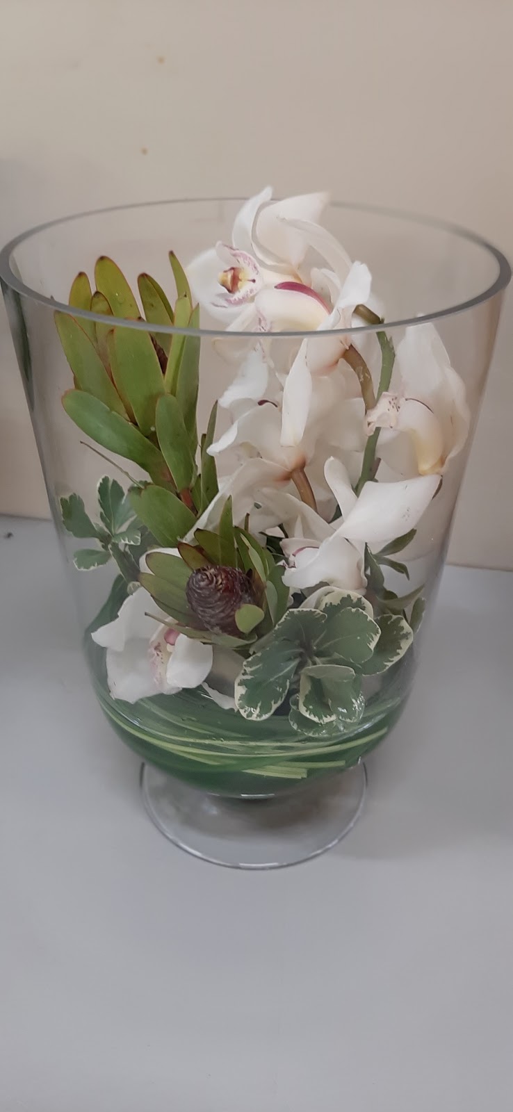 Passmores Flowers Inc | 190 King George Rd, Brantford, ON N3R 5L3, Canada | Phone: (519) 752-5402