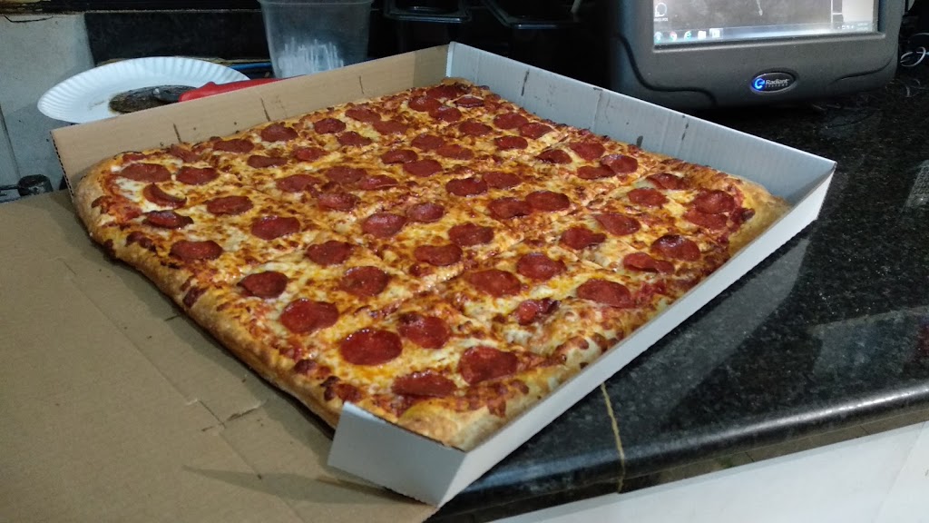 GRABB-A-PIZZA | 2428 Islington Ave #108, Etobicoke, ON M9W 3X7, Canada | Phone: (416) 744-9200