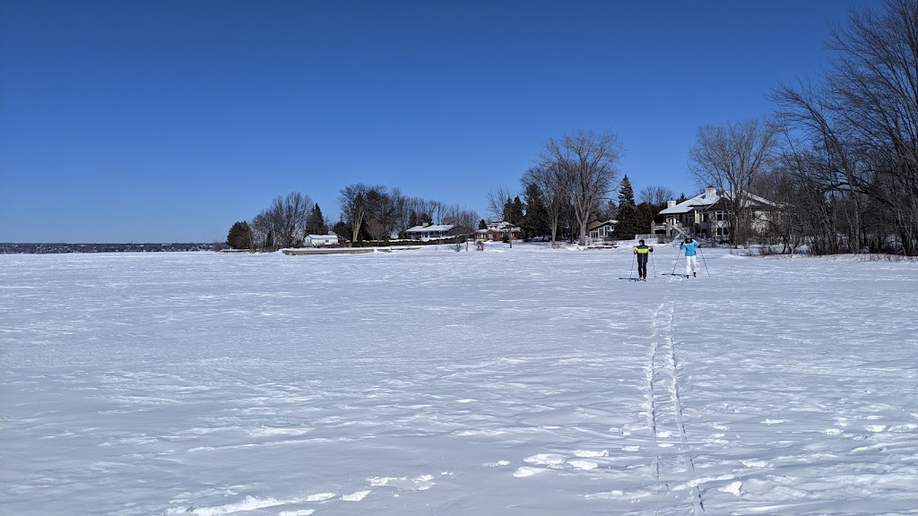 Lac Deschênes Sailing Club | 10 Rangeview Ave, Nepean, ON K2K 2Z2, Canada | Phone: (613) 828-4697