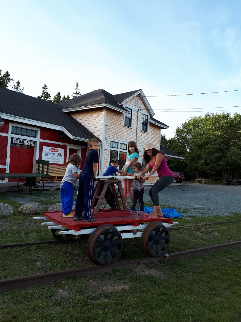 Polar Bear Express Ice Cream | 7895 Nova Scotia Trunk 7, Musquodoboit Harbour, NS B0J 2L0, Canada | Phone: (902) 889-3371