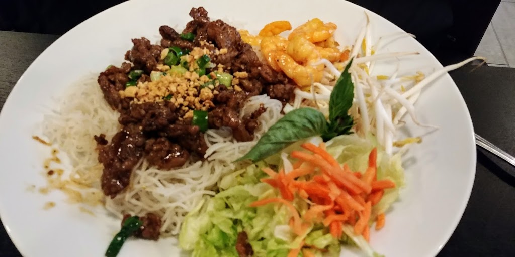 Pho HouZ Vietnamese Kitchen | 411 10 St NW, Calgary, AB T2N 1W1, Canada | Phone: (403) 229-0215