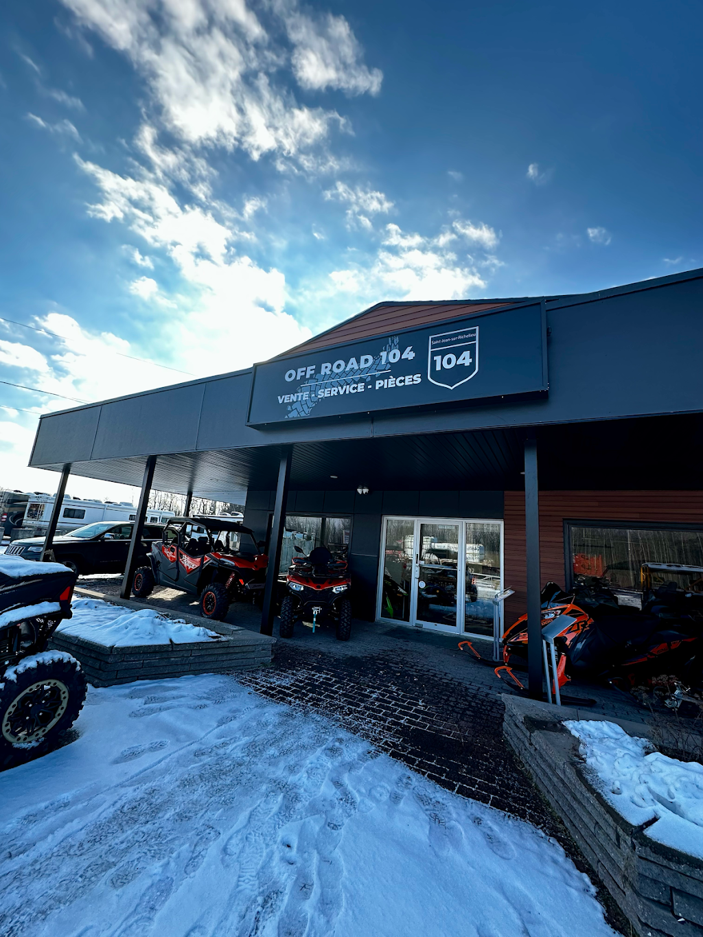 Les vehicules Off Road 104 | 1300 Bd Saint-Luc, Saint-Jean-sur-Richelieu, QC J2X 3A6, Canada | Phone: (450) 515-0633