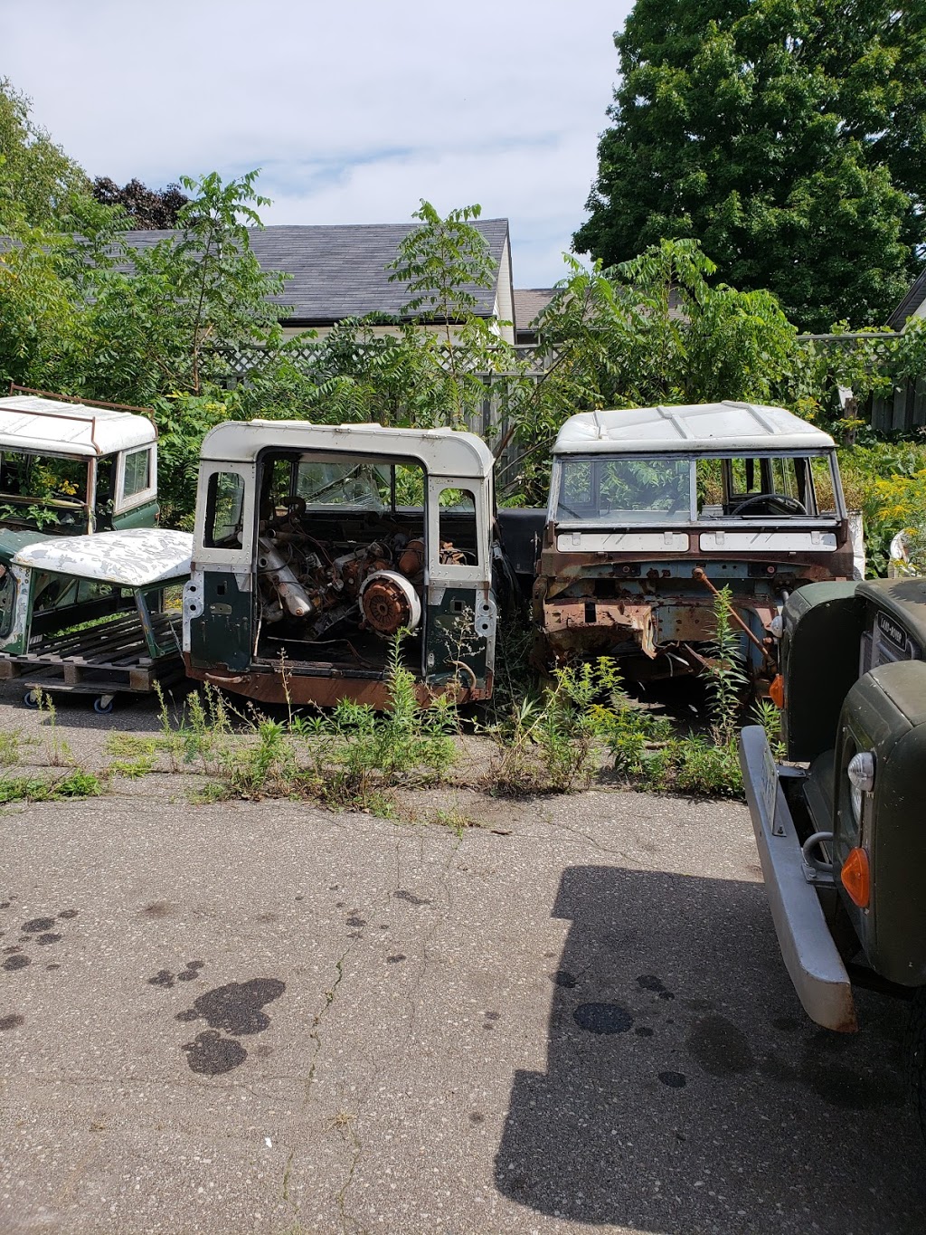 3 Brothers Classic Rovers | 3S3, 17 Gold St, Paris, ON N3L 3S3, Canada | Phone: (519) 302-3227