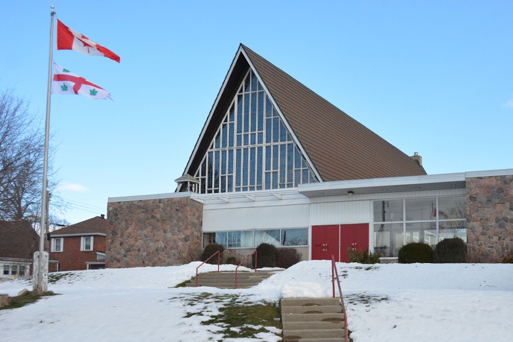 St Lukes Anglican Church | 566 Armour Rd, Peterborough, ON K9H 1Z1, Canada | Phone: (705) 742-6202