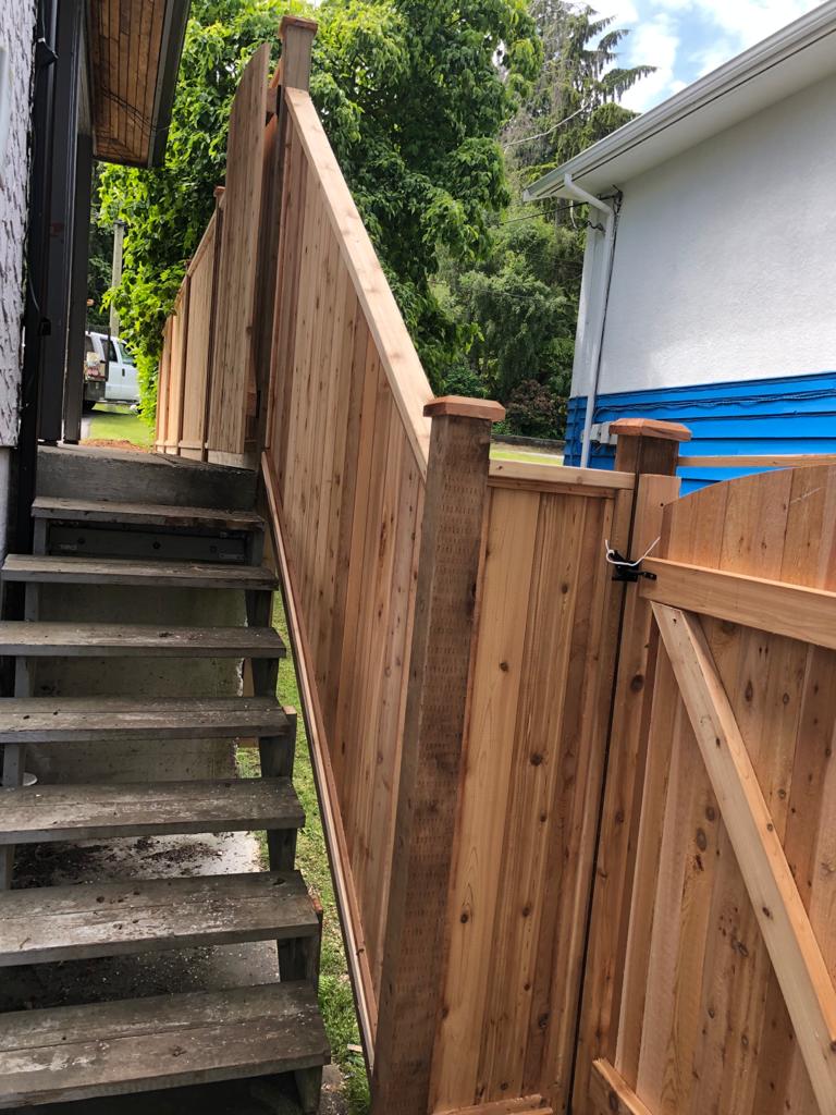 M&M Cedar Fencing | 6462 140a St, Surrey, BC V3W 9H9, Canada | Phone: (604) 537-4462