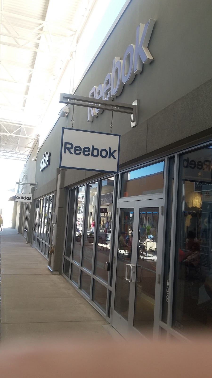 Reebok | 13850 Steeles Ave W Unit #724, Halton Hills, ON L7G 0J1, Canada | Phone: (905) 878-7263