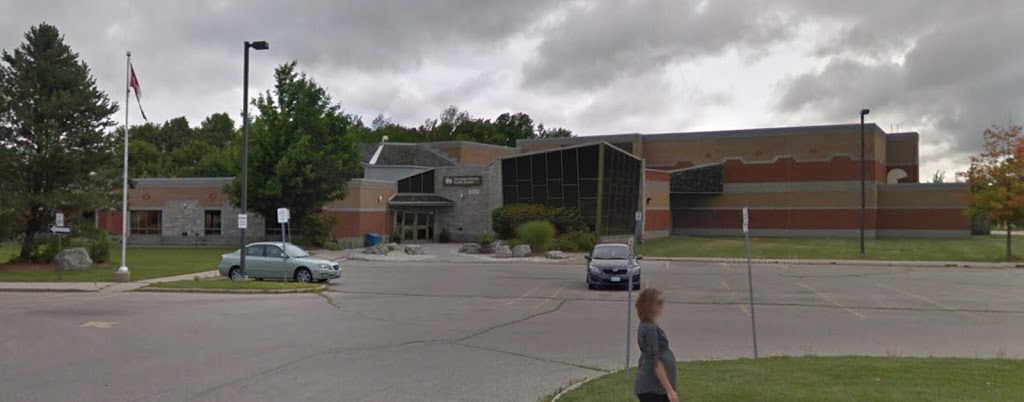 Northlake Woods Public School | 500 Northlake Dr, Waterloo, ON N2V 2A4, Canada | Phone: (519) 885-1115