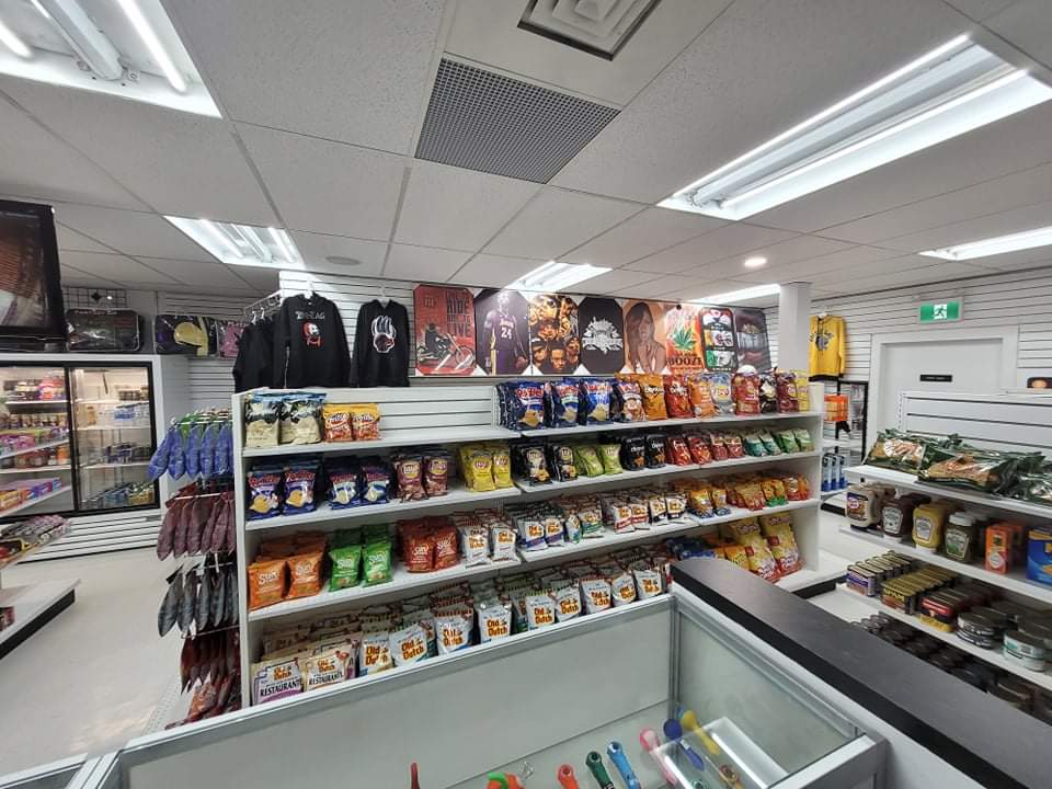 I & S Mart convenience store | 6722 101 Ave NW, Edmonton, AB T6A 0H7, Canada | Phone: (587) 754-5312