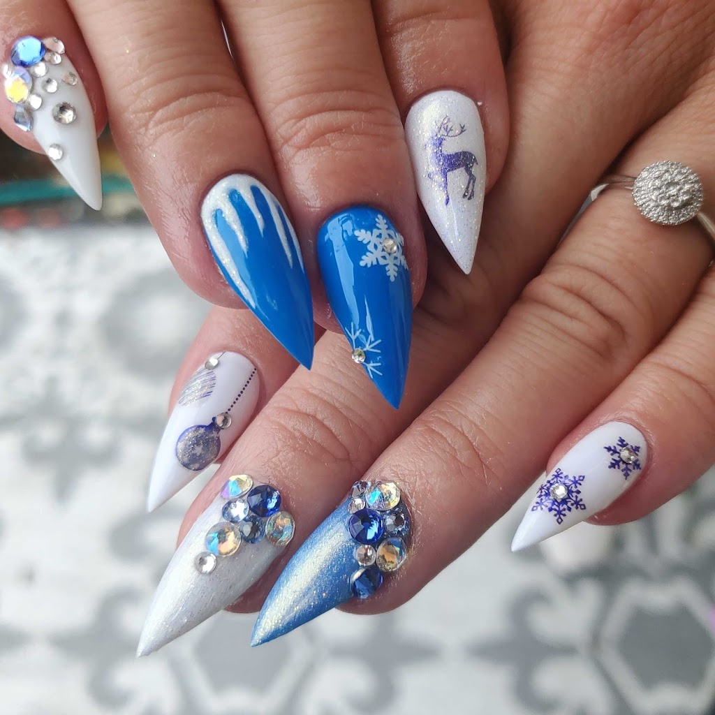 Diamond Nails Studio | 1124 Colville Rd, Victoria, BC V9A 4P7, Canada | Phone: (250) 516-5514